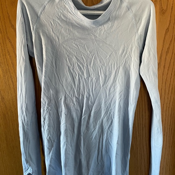 lulu workout long sleeve - Picture 2 of 2